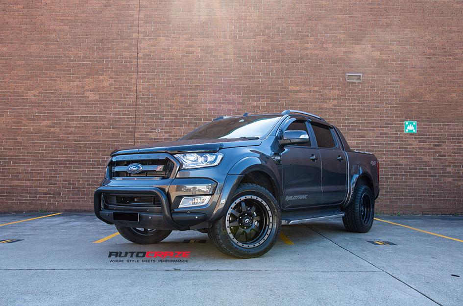 FORD-RANGER-TROPHY-MATTE-BLACK-WITH-ANTHRACITE-RING